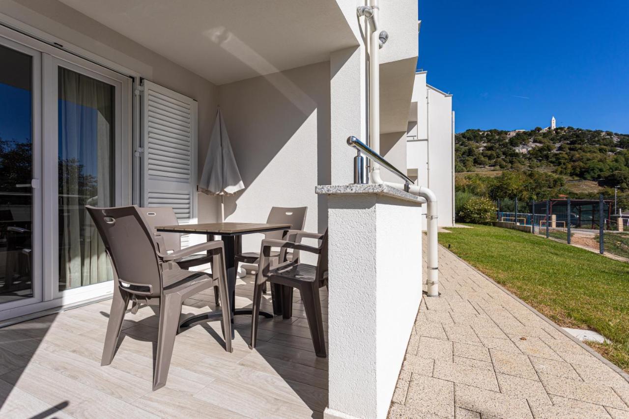 Apartments Crnekovic Tomislava 8 Baška Esterno foto