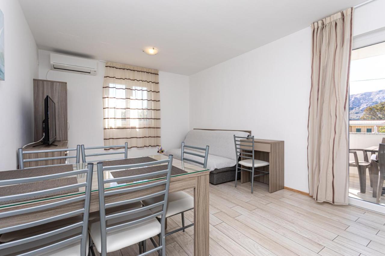 Apartments Crnekovic Tomislava 8 Baška Esterno foto