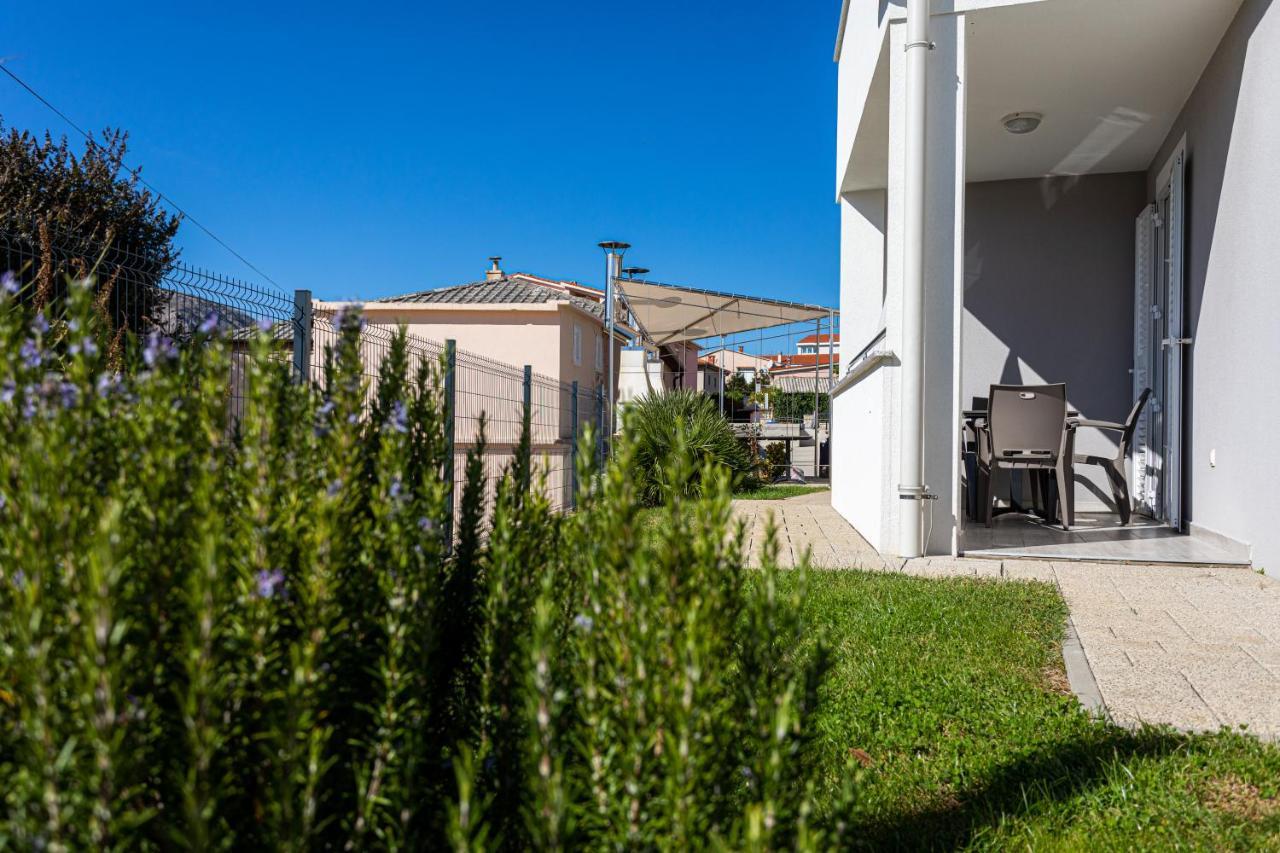 Apartments Crnekovic Tomislava 8 Baška Esterno foto