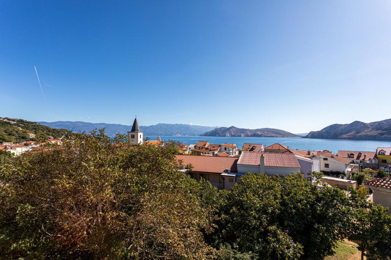Apartments Crnekovic Tomislava 8 Baška Esterno foto
