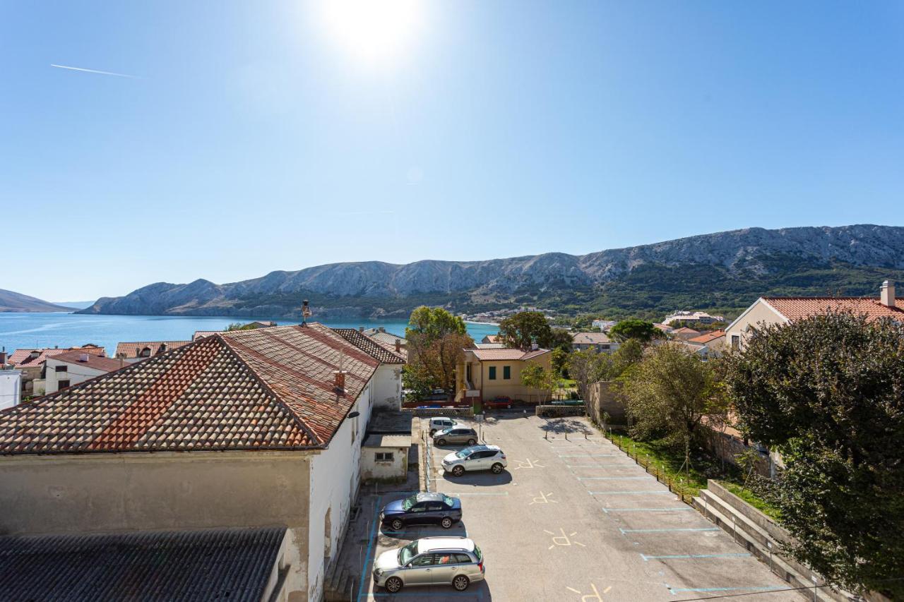Apartments Crnekovic Tomislava 8 Baška Esterno foto