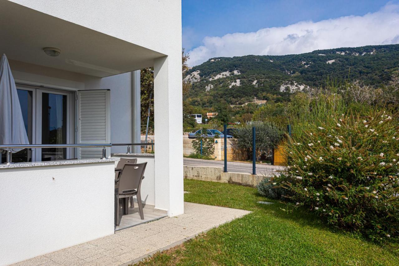 Apartments Crnekovic Tomislava 8 Baška Esterno foto